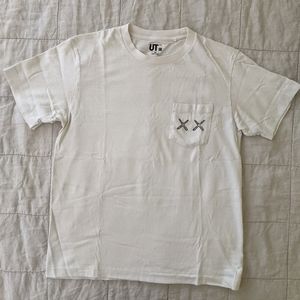 UNIQLO x Kaws Tshirt